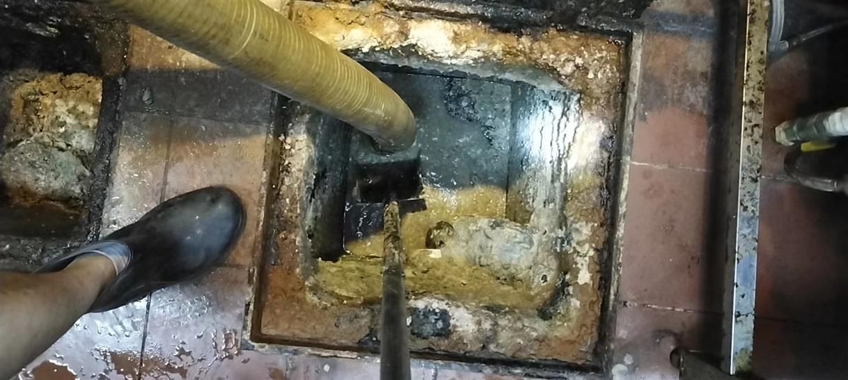 廉江化油池清理-污水池清掏